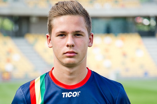 Cezary Ferfecki zostaje w BKS Stal